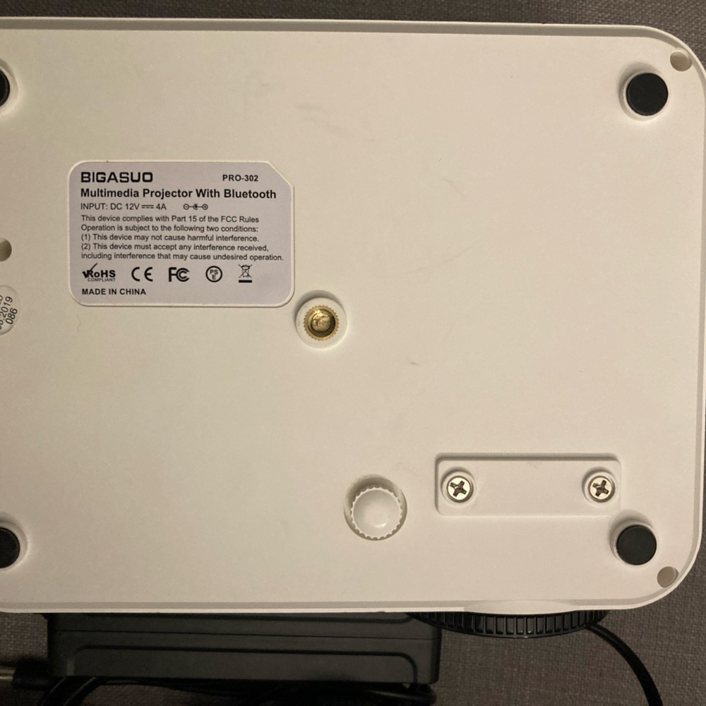 Portable DVD Player/Projector - Picture 7 of 8